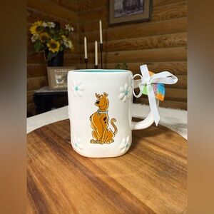 SCOOBY DOO Rae Dunn Mug